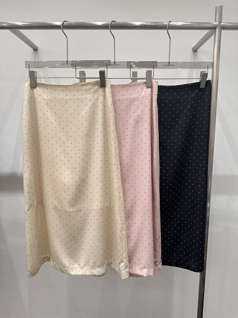 BINUS東大門實拍女裝新品熱賣26春夏時尚職業推薦真品長裙BINUS長裙