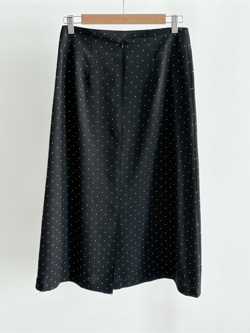 BINUS東大門實拍女裝新品熱賣26春夏時尚職業推薦真品長裙BINUS長裙