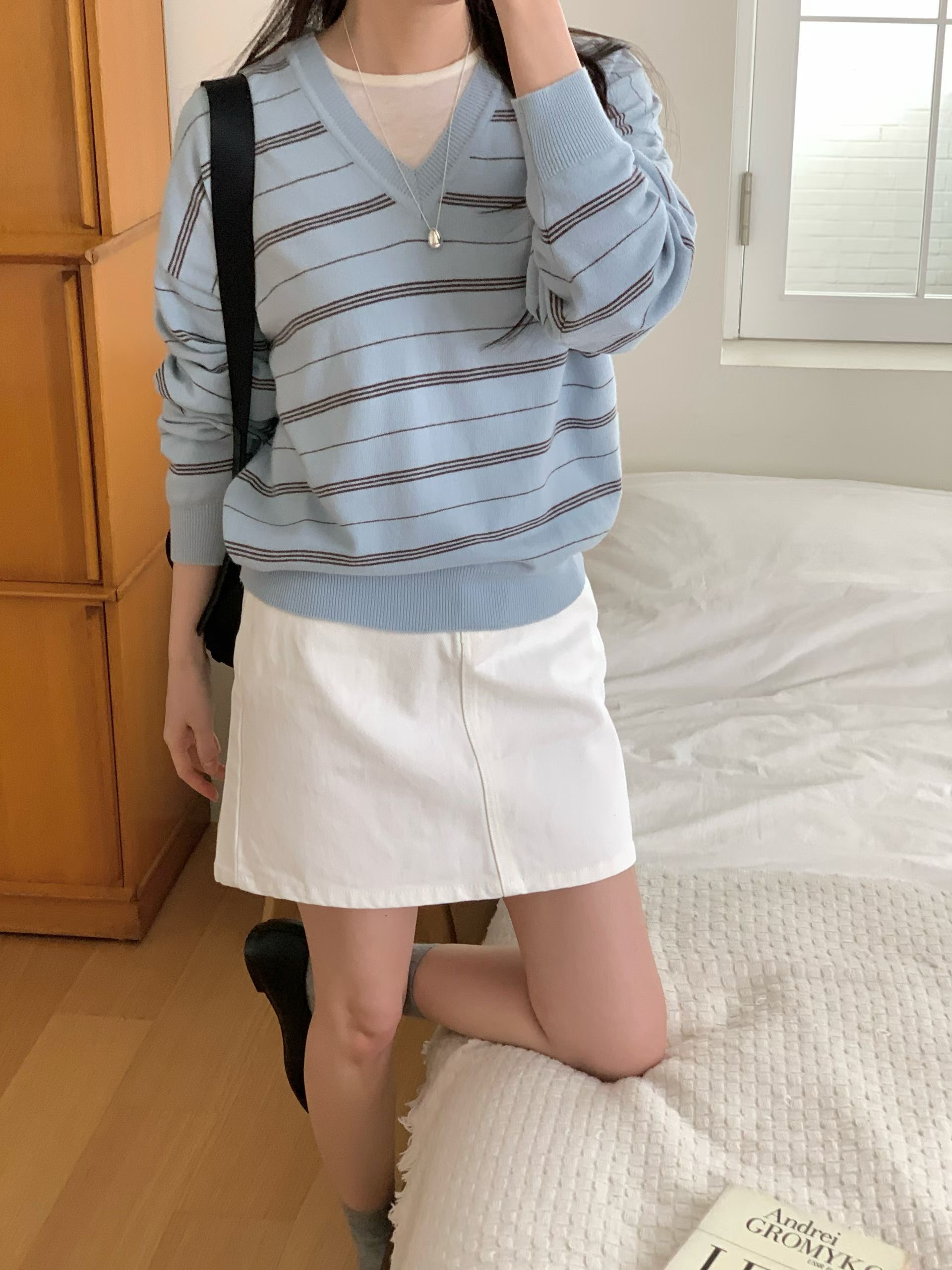 GAMGAK/NEMORETHING韓國代購女士新品推薦針織衫不含內搭V領修身GAMGAK/NEMORETHING針織衫圖色2