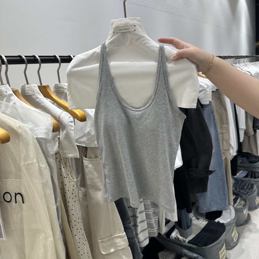 LUCY SALON東大門直郵女裝新款熱賣真品休閑時尚吊帶背心LUCY SALON吊帶/背心圖色1