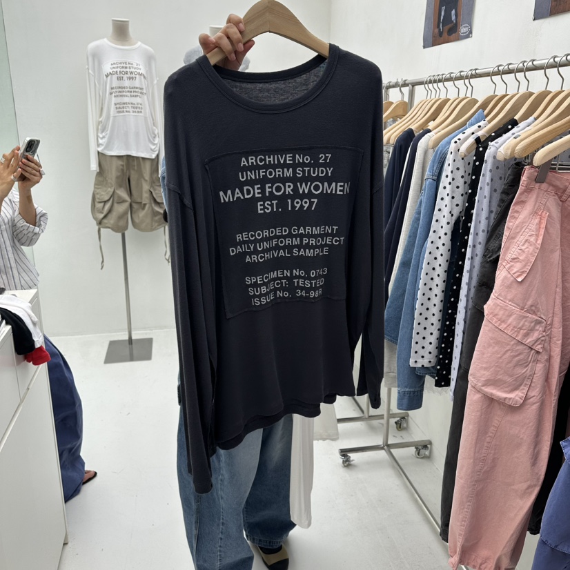 CHAV韓國代購女裝新款推薦休閑26春夏熱賣真品人氣長袖T恤CHAV長袖T恤圖色2墨色