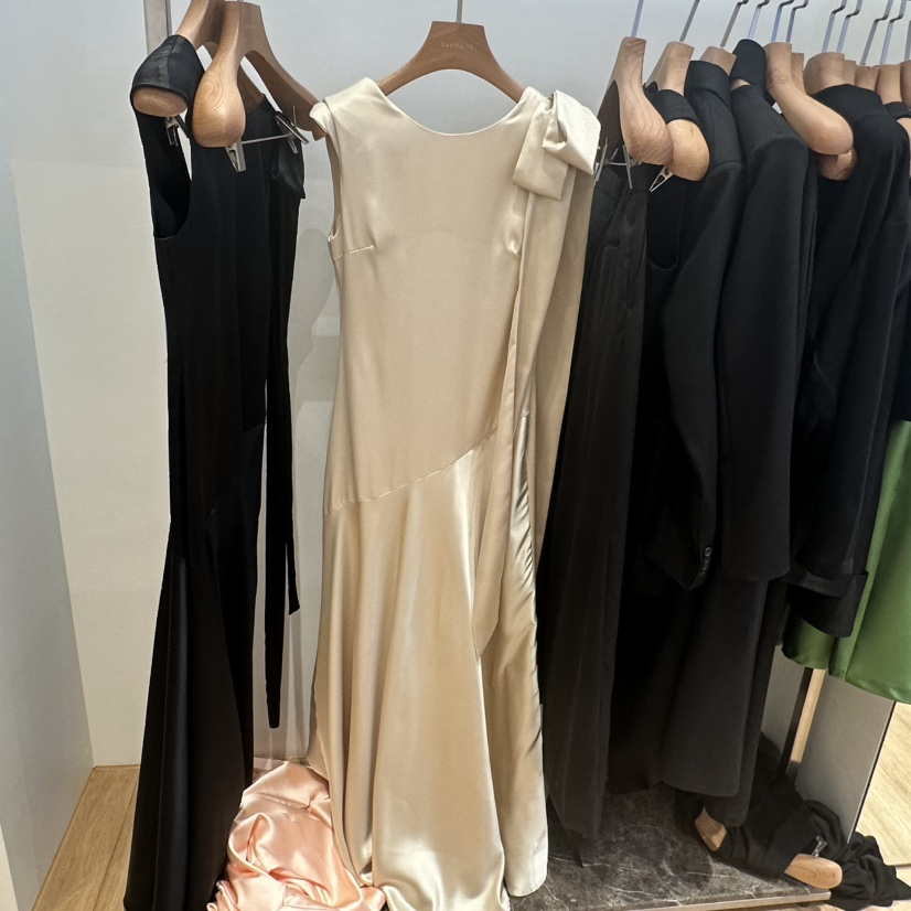 VAN NZILL韓國直郵女士新款推薦時尚真品熱賣休閑連衣裙VAN NZILL連衣裙圖色1