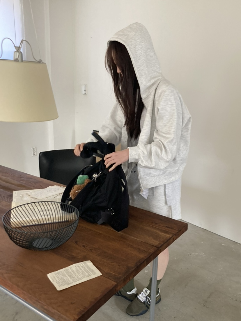 LE AVE東大門直郵女士新款職業人氣熱賣26春夏時尚衛衣拉鏈LE AVE衛衣