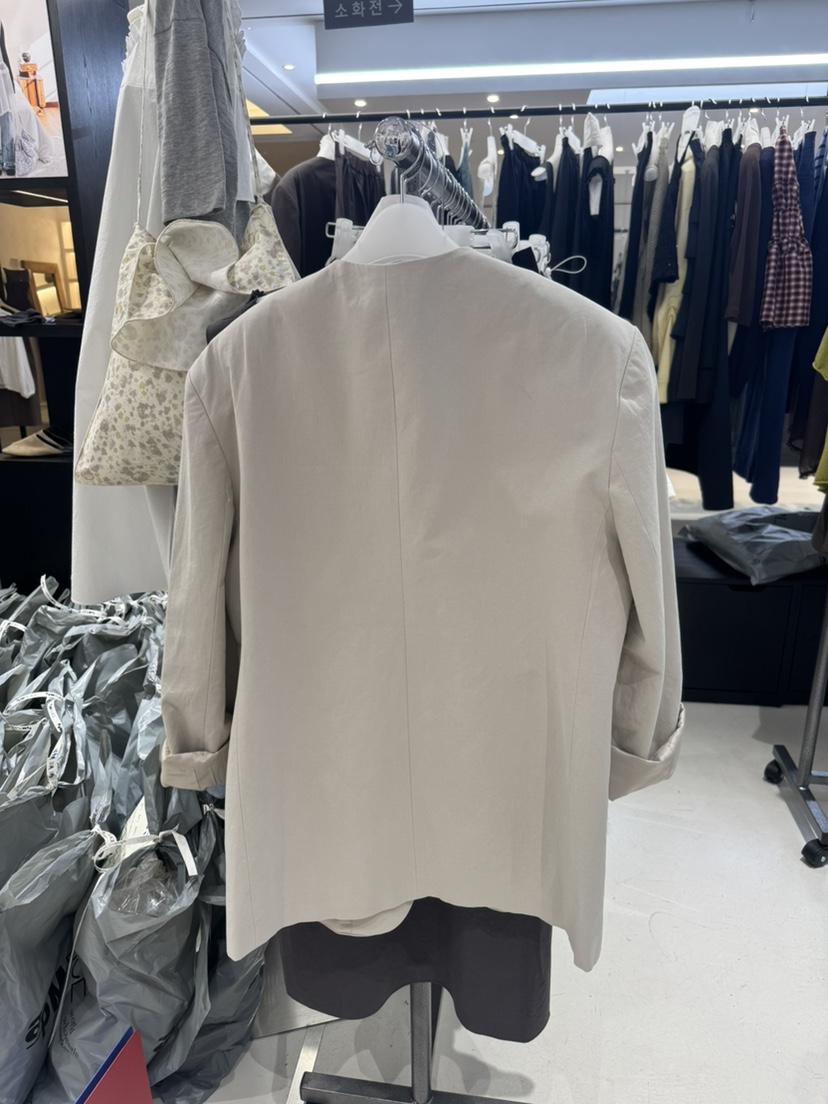 OLI SEOUL東大門直郵女裝新品26春夏熱賣休閑推薦職業夾克OLI SEOUL夾克