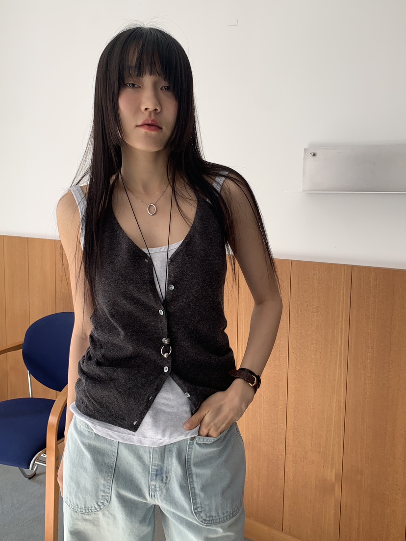 BAKING POWDER韓國直郵女士新款26春夏熱賣吊帶背心紐扣BAKING POWDER吊帶/背心圖色2