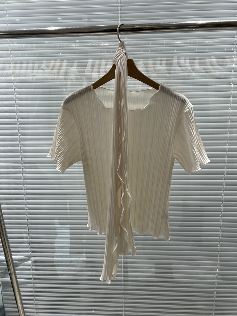 FF/SUNDAY韓國代購女裝新品職業26春夏時尚熱賣T恤含圍巾FF/SUNDAYT恤圖色2