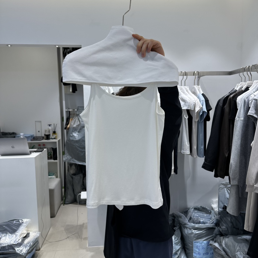 RICH SISTER韓國東大門直郵女裝新款休閑26春夏吊帶背心RICH SISTER吊帶/背心圖色1