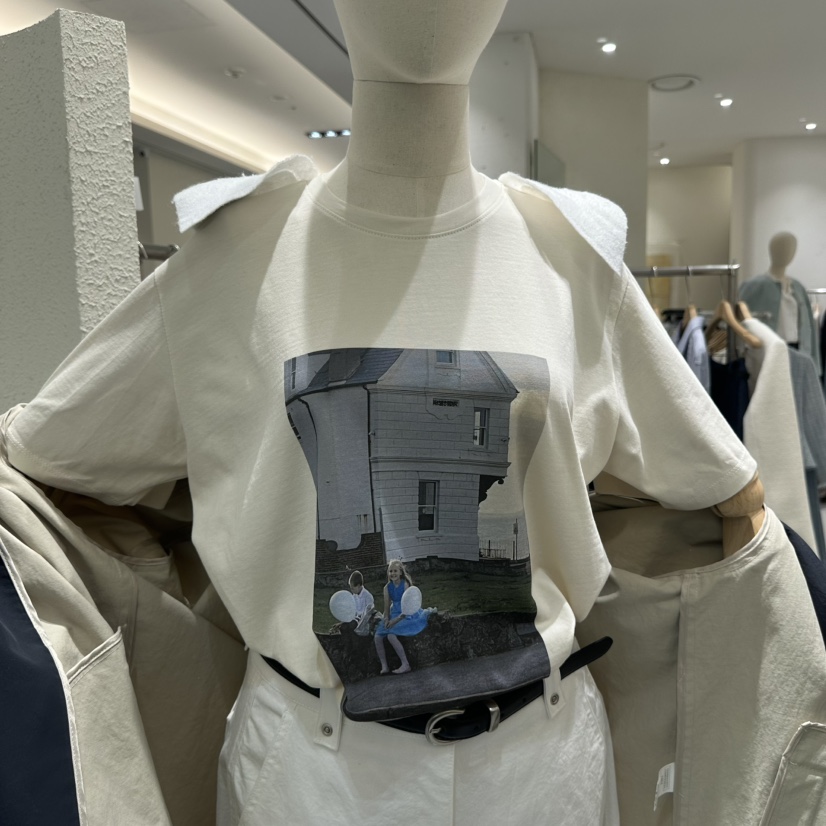 BLUEI-D/N SHARP韓國東大門代購女士新品休閑人氣熱賣T恤Blue i-d/N SHARPT恤圖色3米色