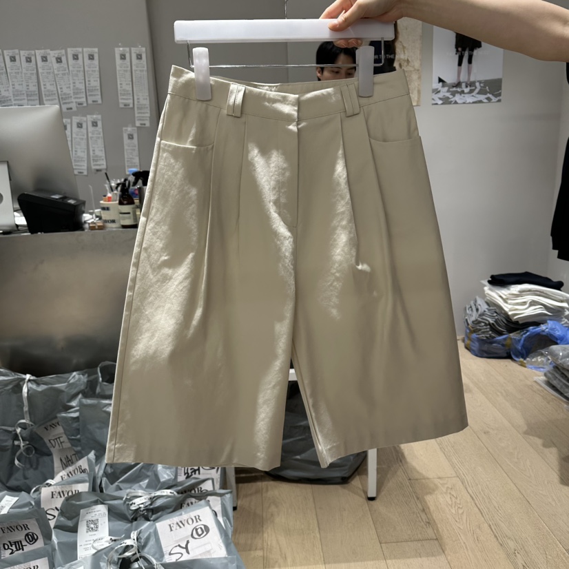 FAVOR-P韓國直郵實拍女士新品人氣推薦時尚職業熱賣短褲FAVOR-P短褲圖色1