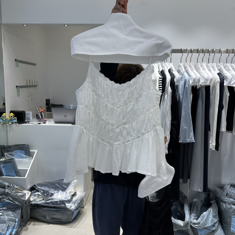 RICH SISTER韓國直郵女士新款推薦時尚熱賣吊帶背心蕾絲RICH SISTER吊帶/背心圖色1