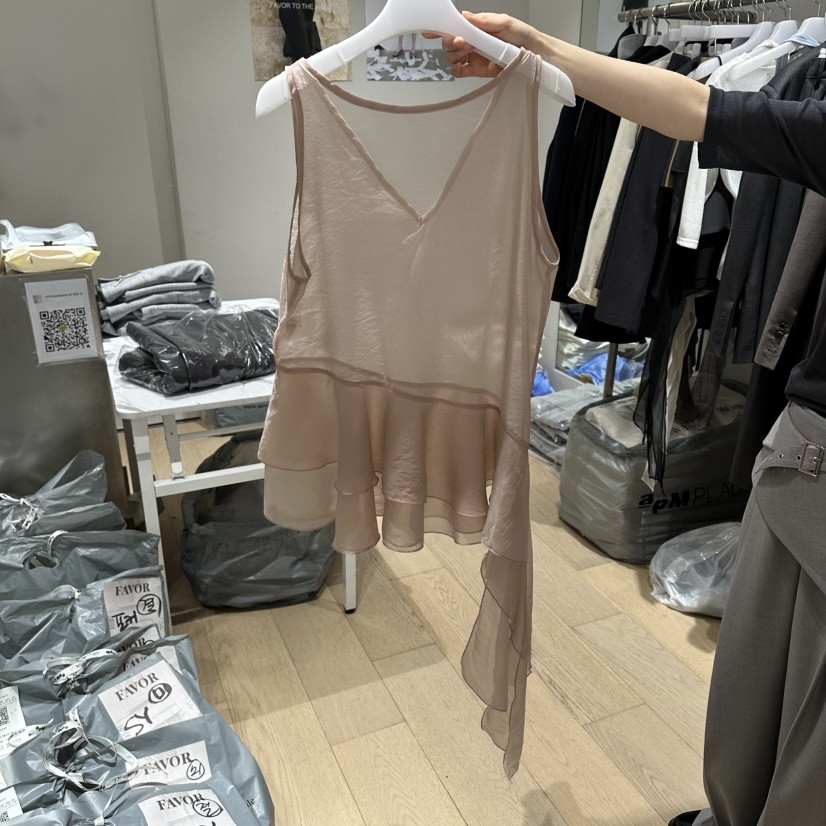 FAVOR-P韓國代購女裝新品推薦時尚熱賣職業人氣吊帶背心FAVOR-P吊帶/背心