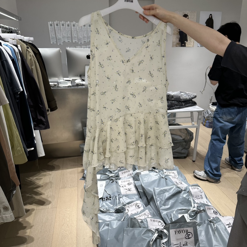 FAVOR-P韓國代購女裝新品推薦時尚熱賣職業人氣吊帶背心FAVOR-P吊帶/背心圖色5