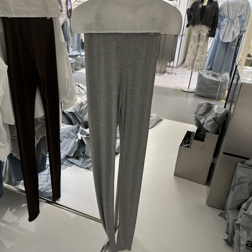 LOVE YOU SO MUCH/MORE THAN YESTERDAY韓國直郵實拍女士新品職業打底褲鯊魚褲緊身褲LYSM/MORE THAN YESTERDAY打底褲/鯊魚褲圖色1