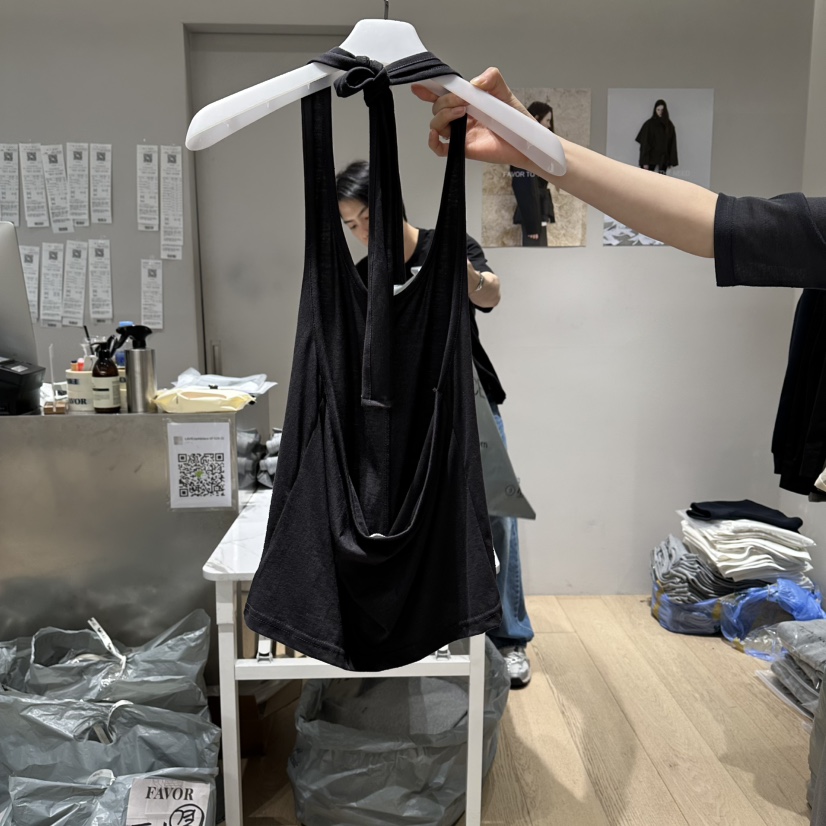 FAVOR-P韓國東大門直郵女裝新款時尚推薦吊帶背心不含內搭FAVOR-P吊帶/背心