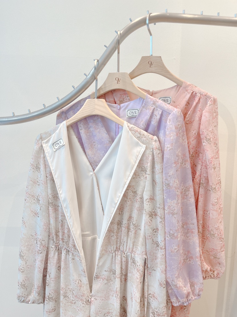 OVE韓國直郵實拍女士新品人氣休閑熱賣職業時尚連衣裙V領OVE連衣裙