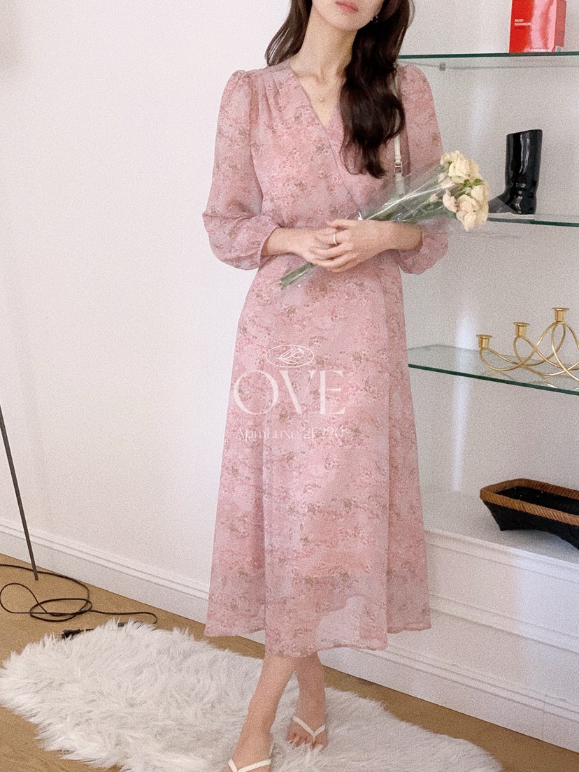 OVE韓國直郵實拍女士新品人氣休閑熱賣職業時尚連衣裙V領OVE連衣裙