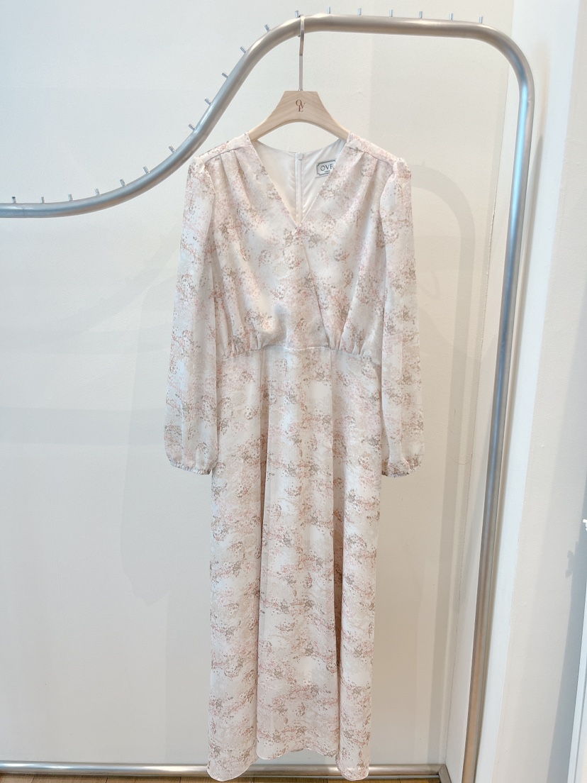 OVE韓國直郵實拍女士新品人氣休閑熱賣職業時尚連衣裙V領OVE連衣裙圖色1