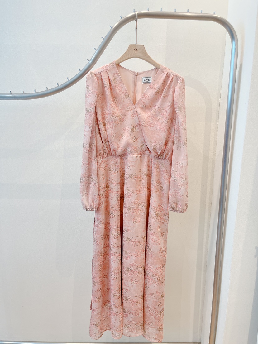 OVE韓國直郵實拍女士新品人氣休閑熱賣職業時尚連衣裙V領OVE連衣裙圖色3