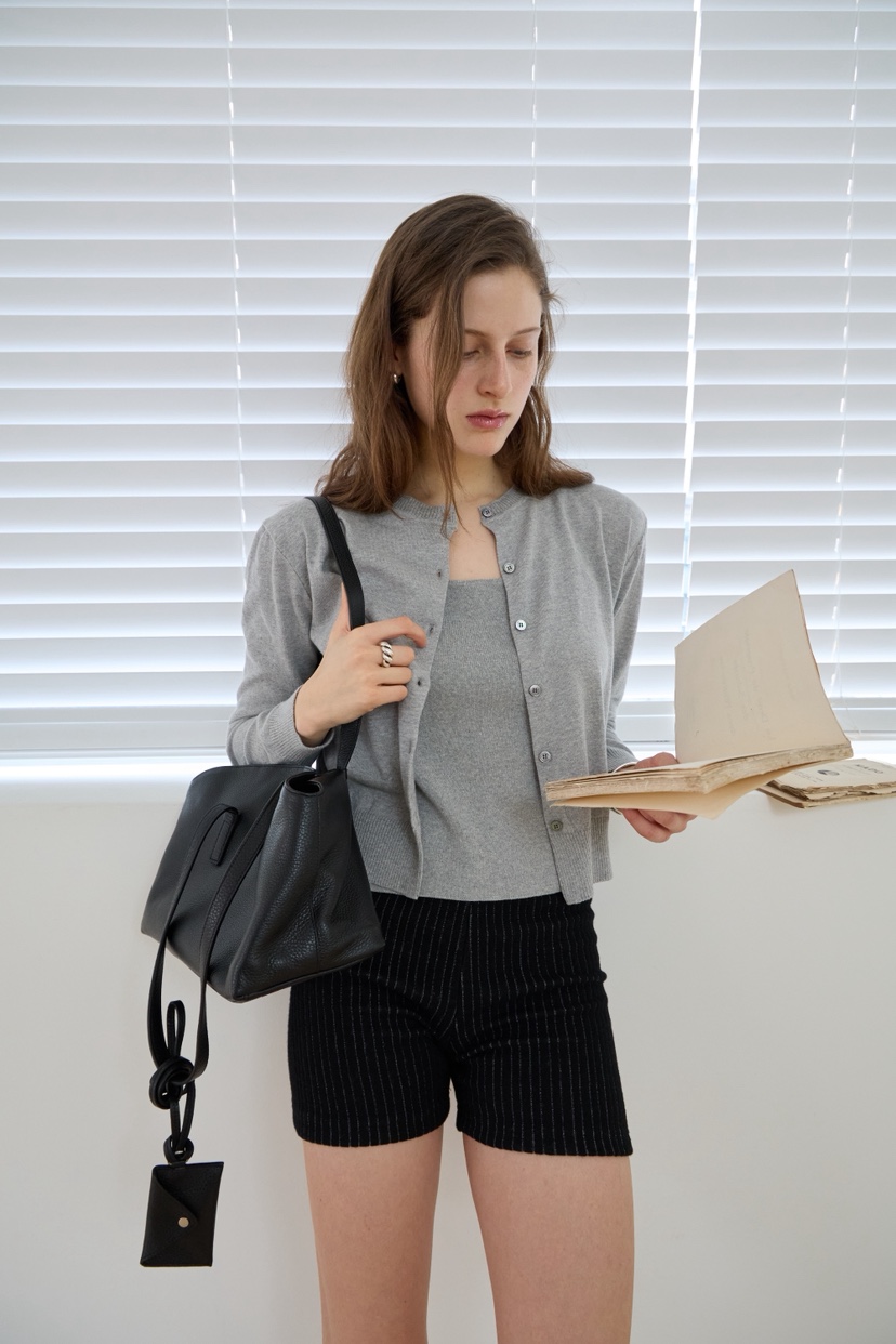 B_GARDER韓國代購女裝新款熱賣推薦針織衫不含內搭開襟衫B.GARDER針織衫