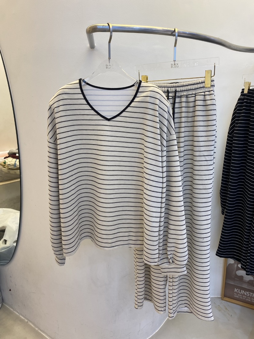 BLACK BIJOU韓國東大門直郵女士新款26春夏熱賣推薦套裝BLACK BIJOU套裝圖色2