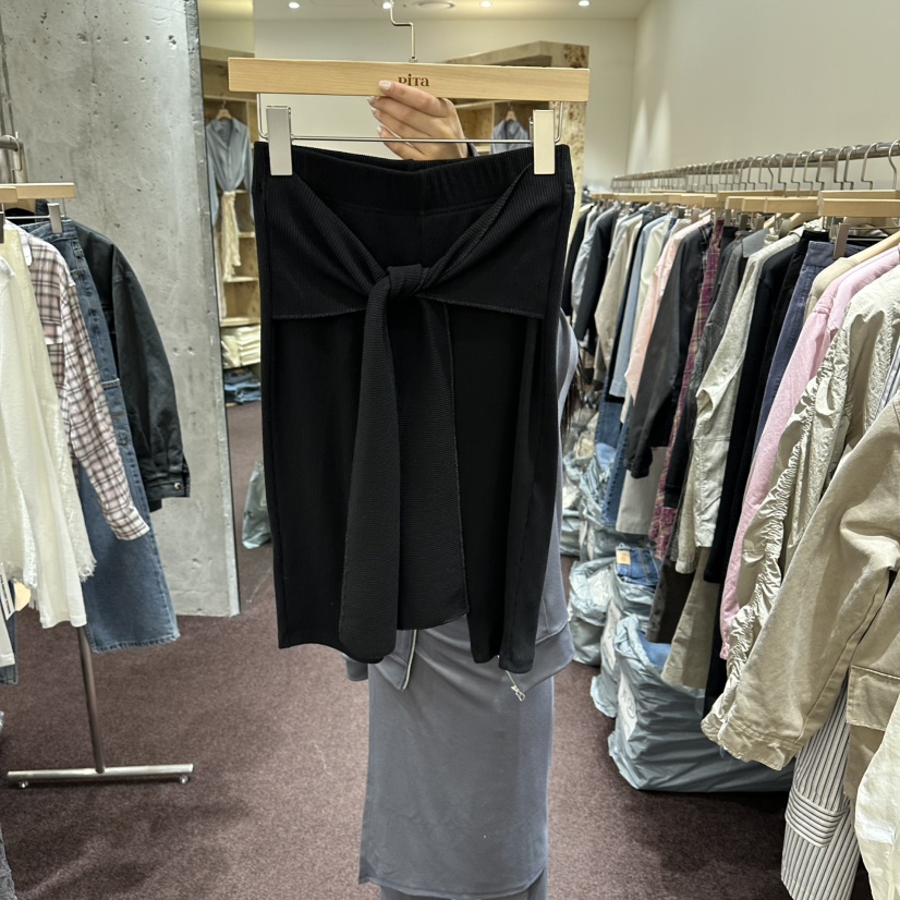 PITA/THEVERLIN韓國直郵實拍女裝新品熱賣26春夏人氣短褲PITA/THEVERLIN短褲圖色1黑色