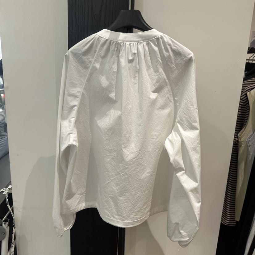 FEBRUARY 11韓國直郵女裝新款休閑時尚推薦夾克拉鏈褶皺FEBRUARY 11夾克