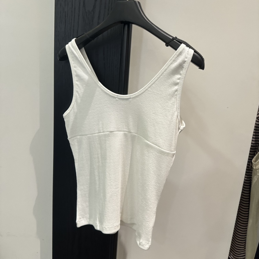 FEBRUARY 11韓國東大門直郵女裝新品時尚26春夏吊帶背心FEBRUARY 11吊帶/背心