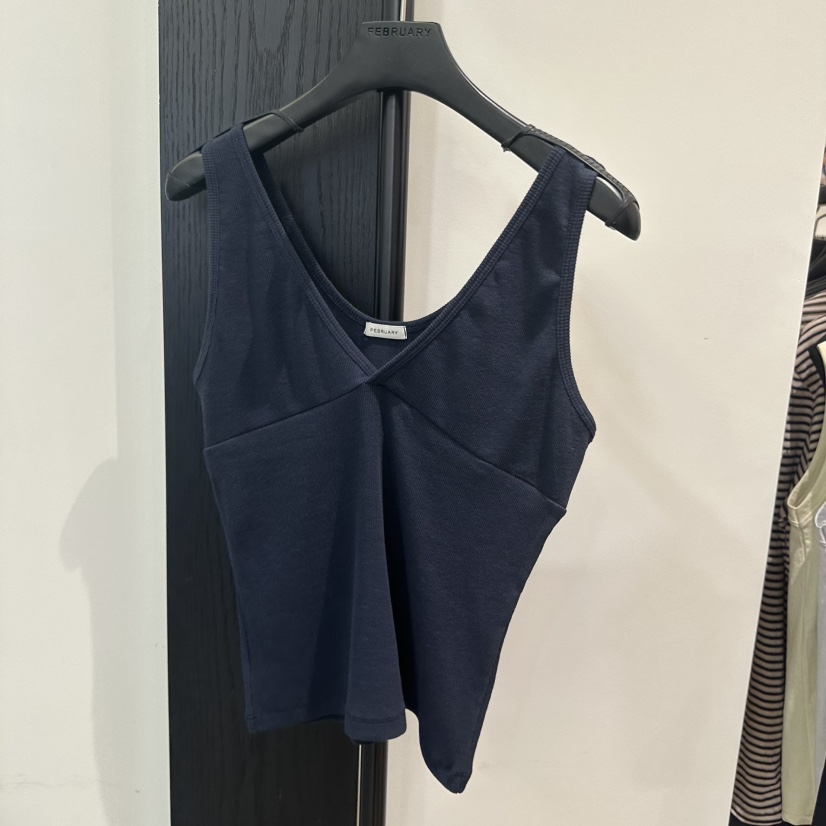 FEBRUARY 11韓國東大門直郵女裝新品時尚26春夏吊帶背心FEBRUARY 11吊帶/背心圖色3深藍色