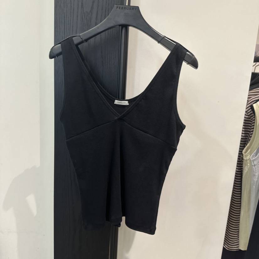 FEBRUARY 11韓國東大門直郵女裝新品時尚26春夏吊帶背心FEBRUARY 11吊帶/背心圖色4黑色