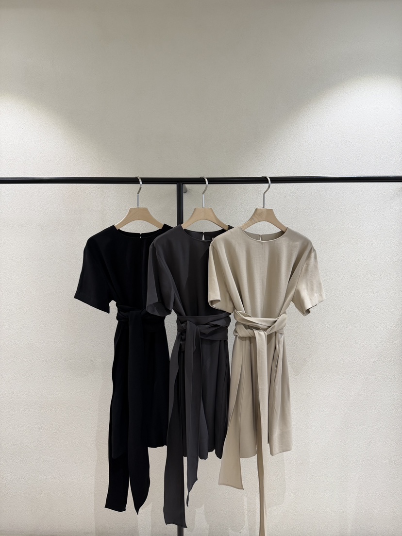 POSTMODERN韓國東大門代購女士新品26春夏推薦休閑連衣裙POSTMODERN連衣裙