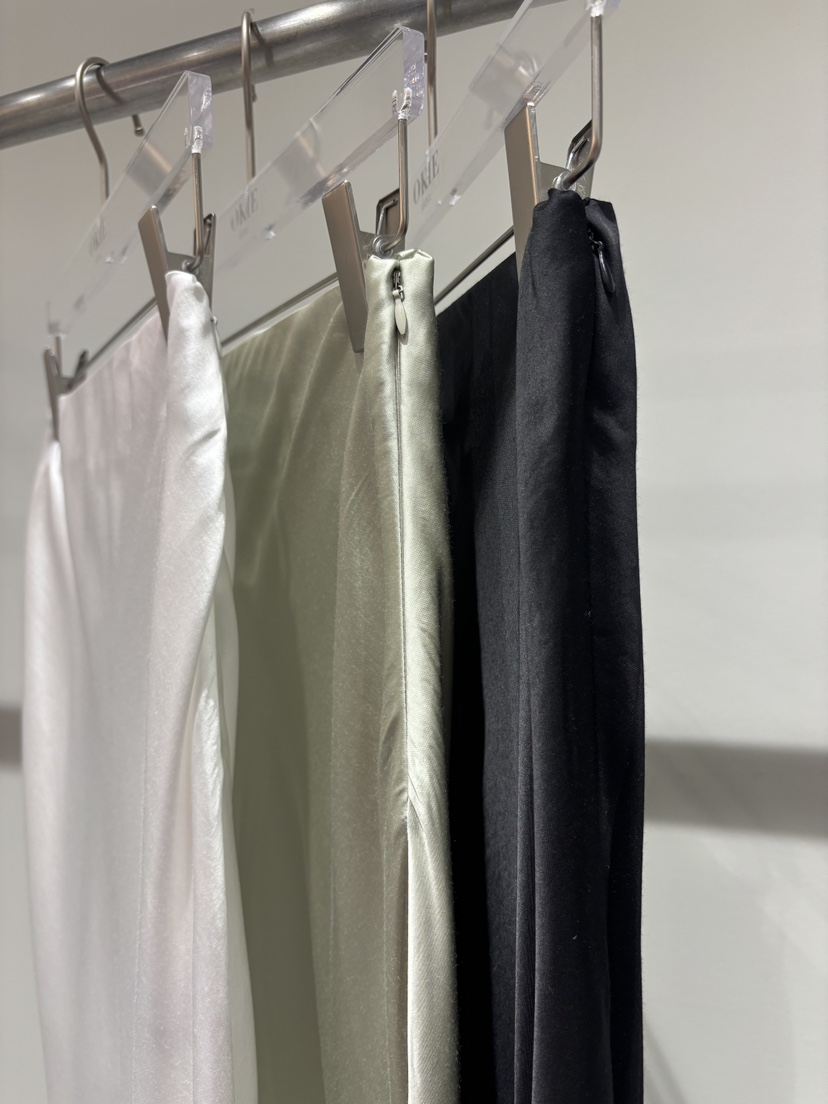 OKIE韓國直郵女士新品時尚休閑26春夏職業熱賣推薦長裙緞面OKIE長裙