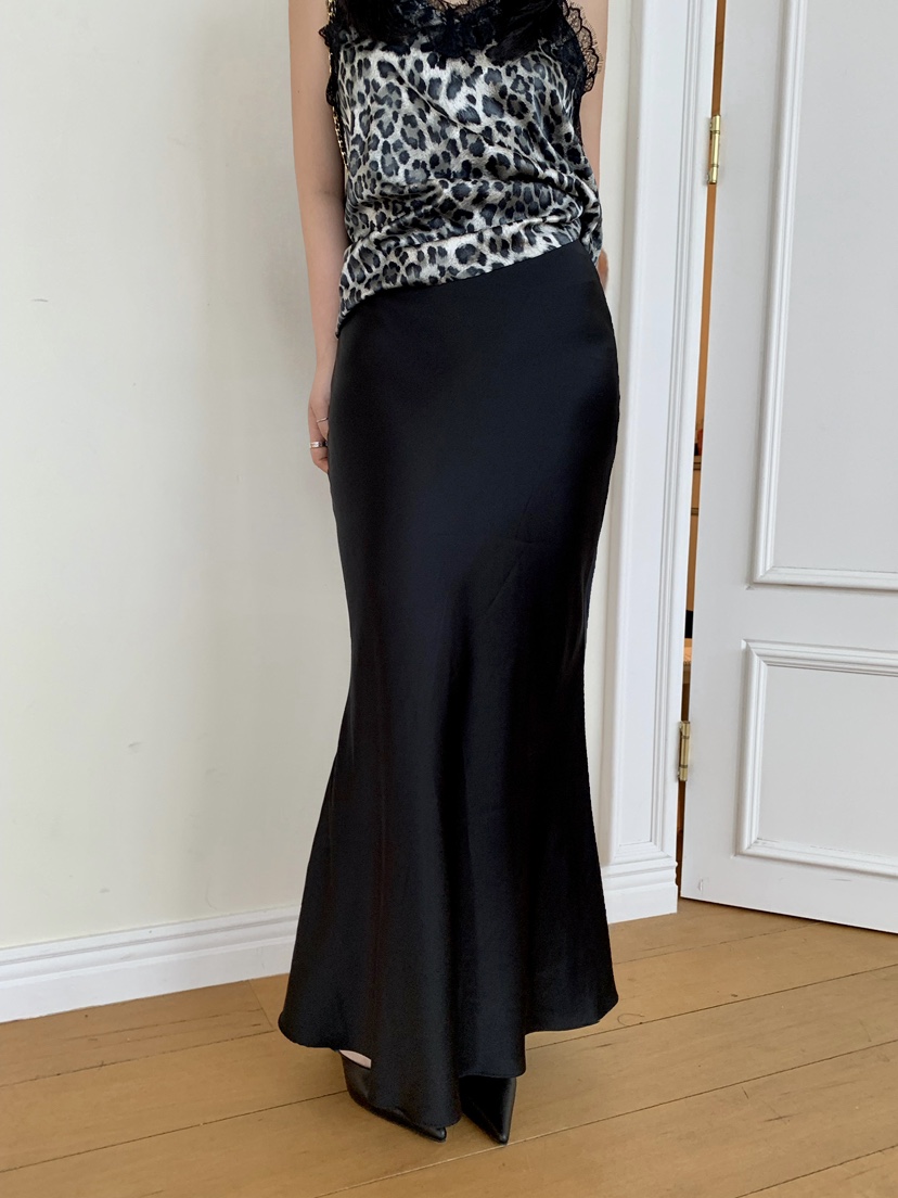 OKIE韓國直郵女士新品時尚休閑26春夏職業熱賣推薦長裙緞面OKIE長裙