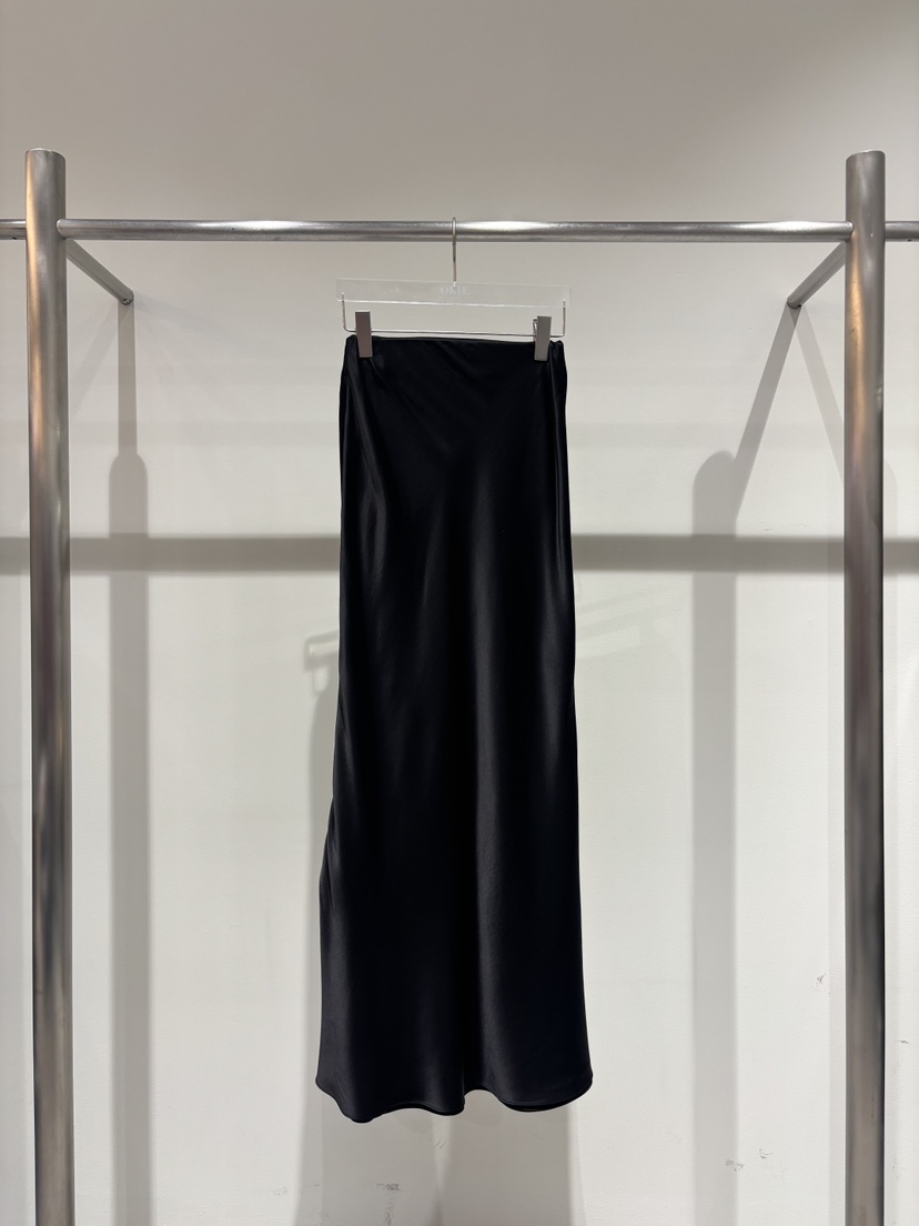 OKIE韓國直郵女士新品時尚休閑26春夏職業熱賣推薦長裙緞面OKIE長裙圖色3