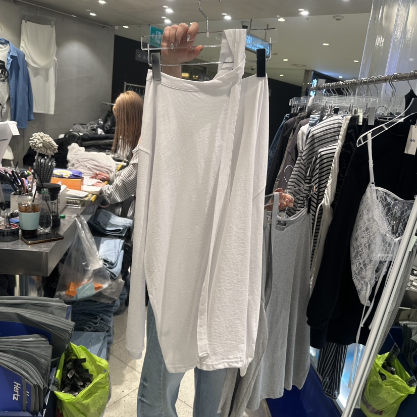 HERTZ-P韓國東大門代購女士新品26春夏長袖T恤含脖帶圍巾HERTZ-P長袖T恤圖色1