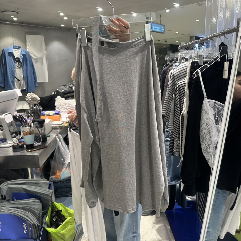 HERTZ-P韓國東大門代購女士新品26春夏長袖T恤含脖帶圍巾HERTZ-P長袖T恤圖色2