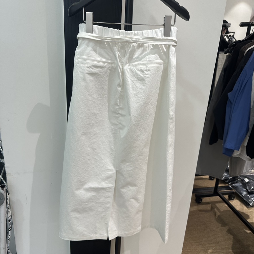 FEBRUARY 11韓國直郵女士新品休閑推薦職業熱賣長裙含腰繩FEBRUARY 11長裙