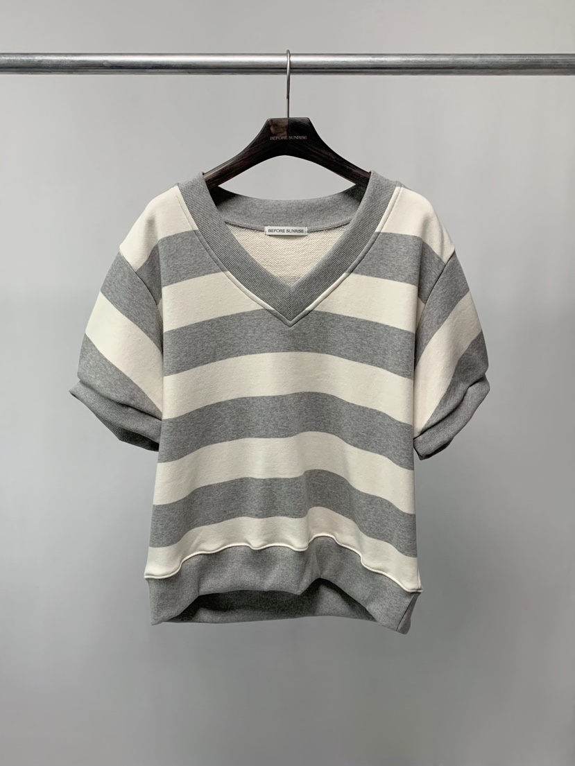 BEFORE SUNRISE韓國東大門代購女士新款人氣26春夏推薦衛衣BEFORE SUNRISE衛衣圖色2