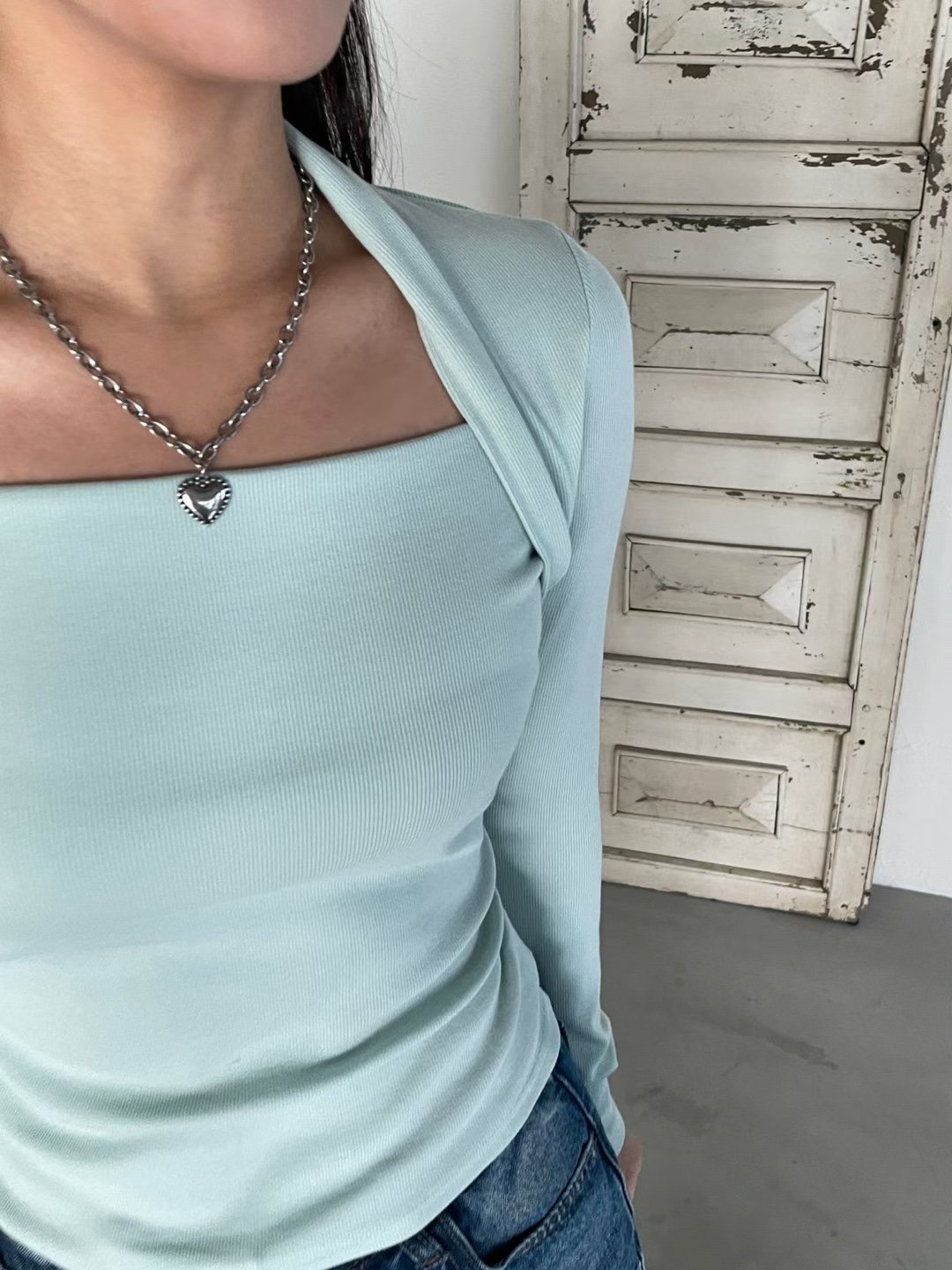 GGAEBI韓國東大門直郵女裝新款熱賣時尚職業休閑26春夏長袖T恤GGAEBI長袖T恤