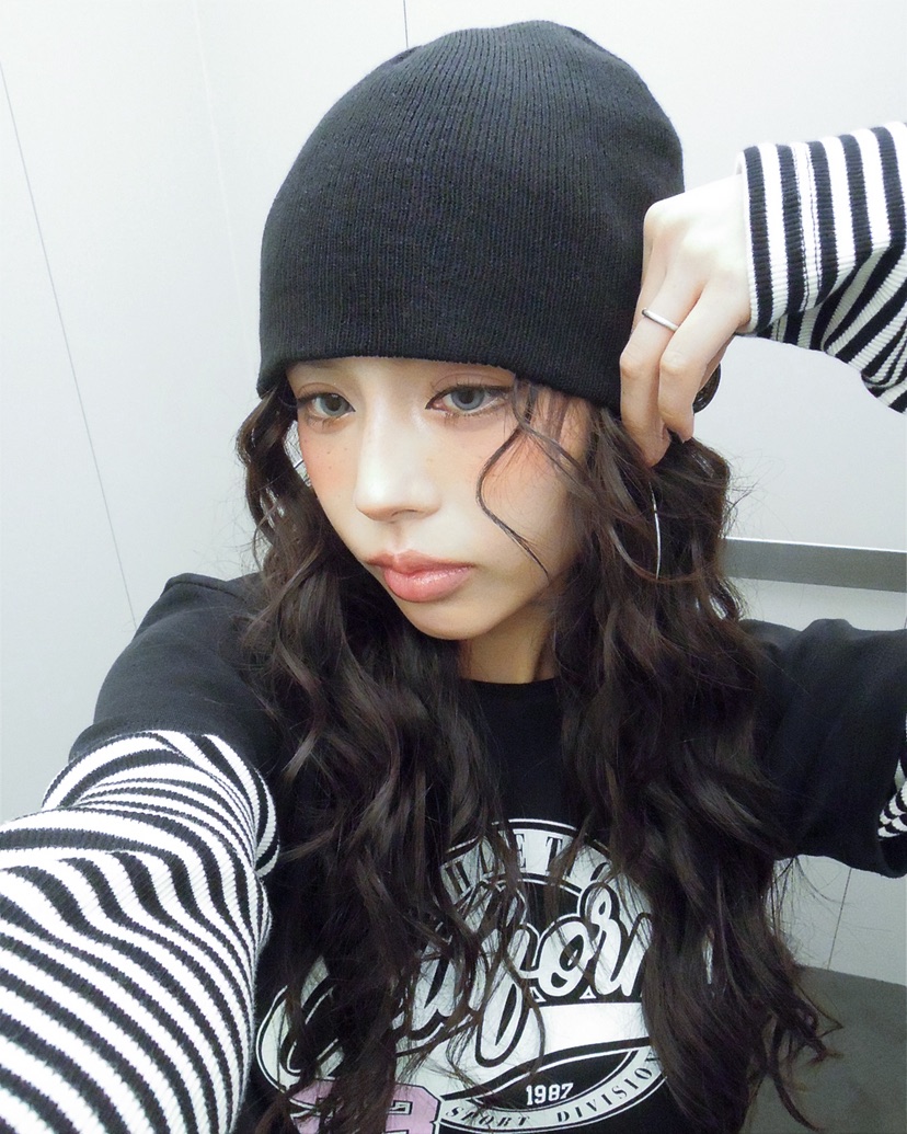 LIVE AID-P韓國東大門代購女士新品熱賣推薦長袖T恤假兩件LIVE AID-P長袖T恤