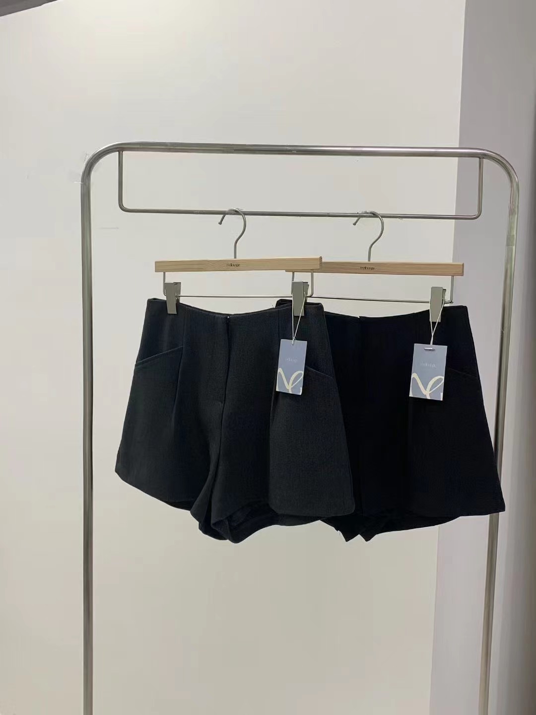 MELLOUNGE-멜라운지-T韓國東大門直郵女士新品熱賣短褲MELLOUNGE-2件起短褲圖色2左二色