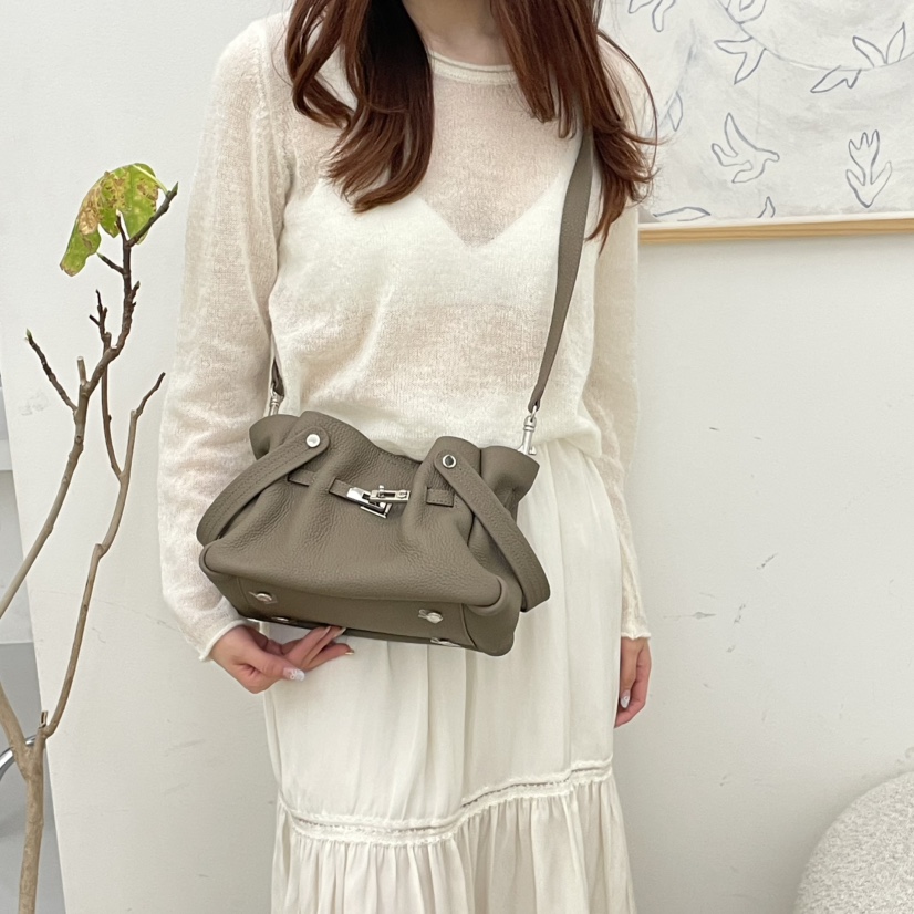 J PLACE韓國直郵實拍女士新款人氣熱賣26春夏單肩斜跨包J PLACE單肩/斜跨包