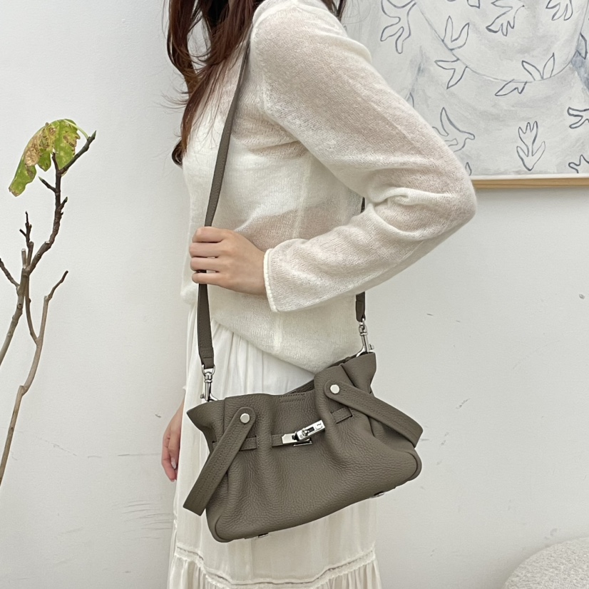 J PLACE韓國直郵實拍女士新款人氣熱賣26春夏單肩斜跨包J PLACE單肩/斜跨包