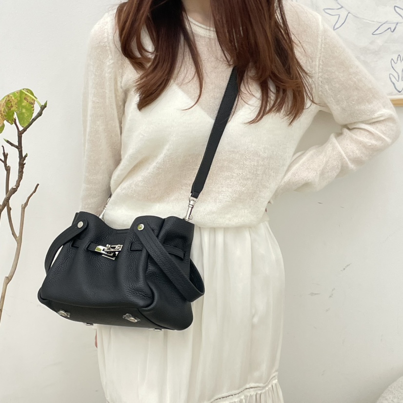 J PLACE韓國直郵實拍女士新款人氣熱賣26春夏單肩斜跨包J PLACE單肩/斜跨包