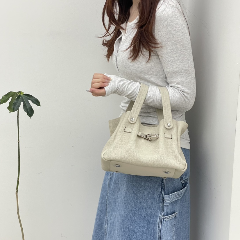 J PLACE韓國直郵實拍女士新款人氣熱賣26春夏單肩斜跨包J PLACE單肩/斜跨包