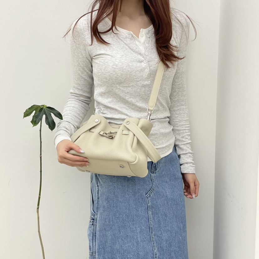 J PLACE韓國直郵實拍女士新款人氣熱賣26春夏單肩斜跨包J PLACE單肩/斜跨包