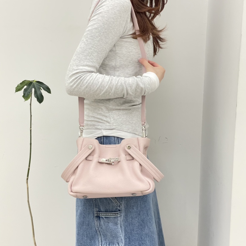 J PLACE韓國直郵實拍女士新款人氣熱賣26春夏單肩斜跨包J PLACE單肩/斜跨包