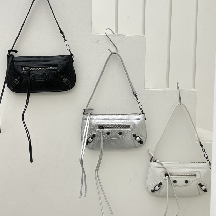 J PLACE韓國代購女裝新款熱賣26春夏推薦人氣單肩斜跨包J PLACE單肩/斜跨包