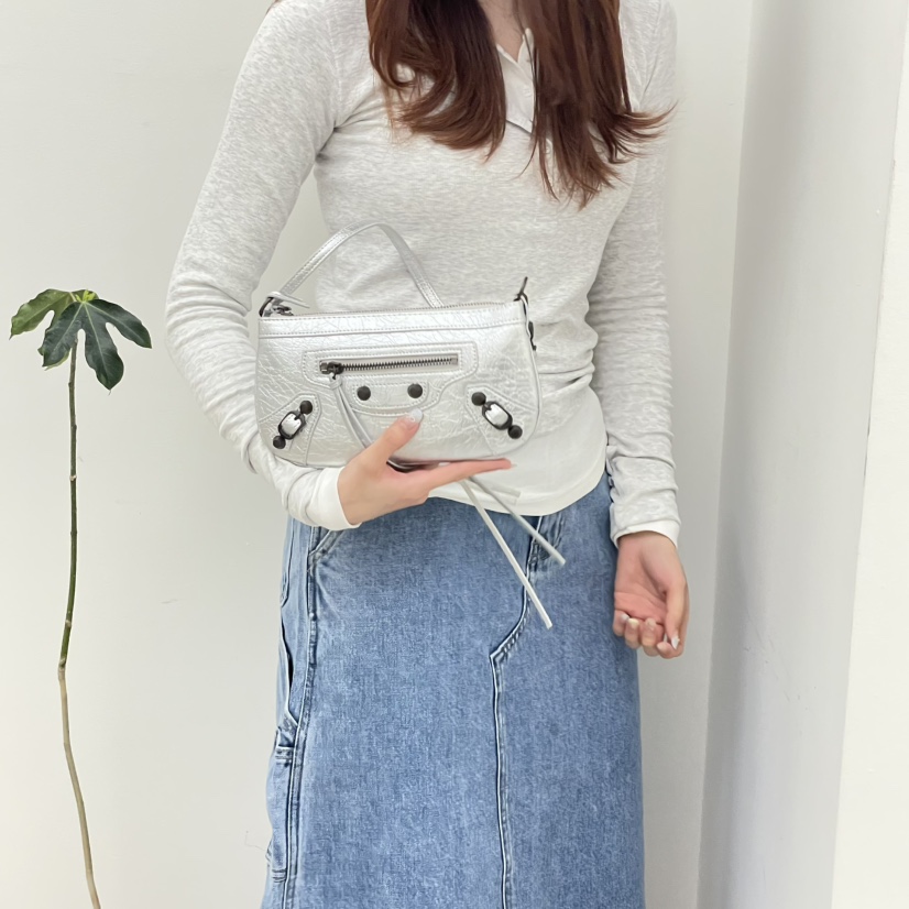 J PLACE韓國代購女裝新款熱賣26春夏推薦人氣單肩斜跨包J PLACE單肩/斜跨包