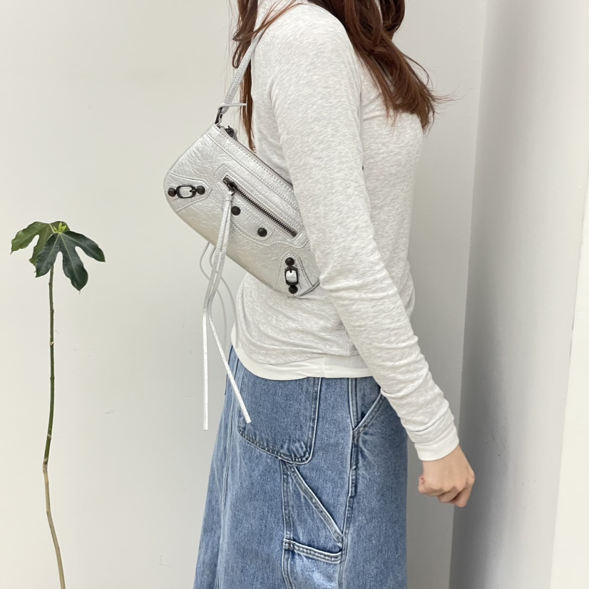 J PLACE韓國代購女裝新款熱賣26春夏推薦人氣單肩斜跨包J PLACE單肩/斜跨包