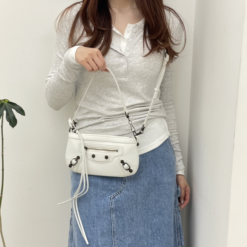 J PLACE韓國代購女裝新款熱賣26春夏推薦人氣單肩斜跨包J PLACE單肩/斜跨包